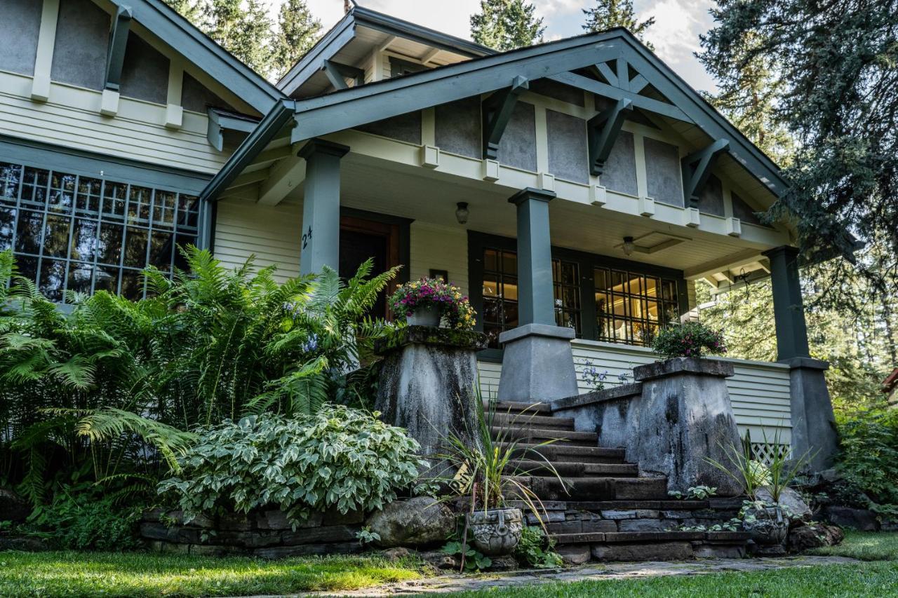 Bed and Breakfast The Craftsman House Bragg Creek Екстер'єр фото